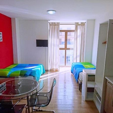 Apartamentos Urgel Madrid Exterior photo
