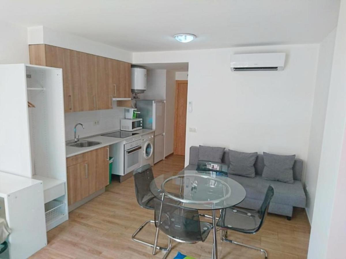 Apartamentos Urgel Madrid Exterior photo