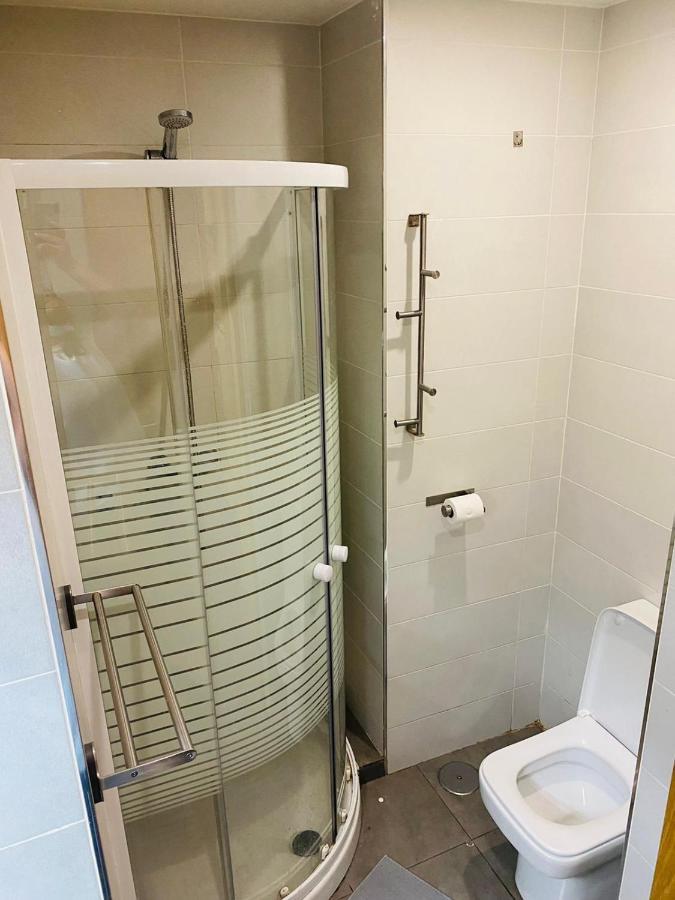 Apartamentos Urgel Madrid Exterior photo
